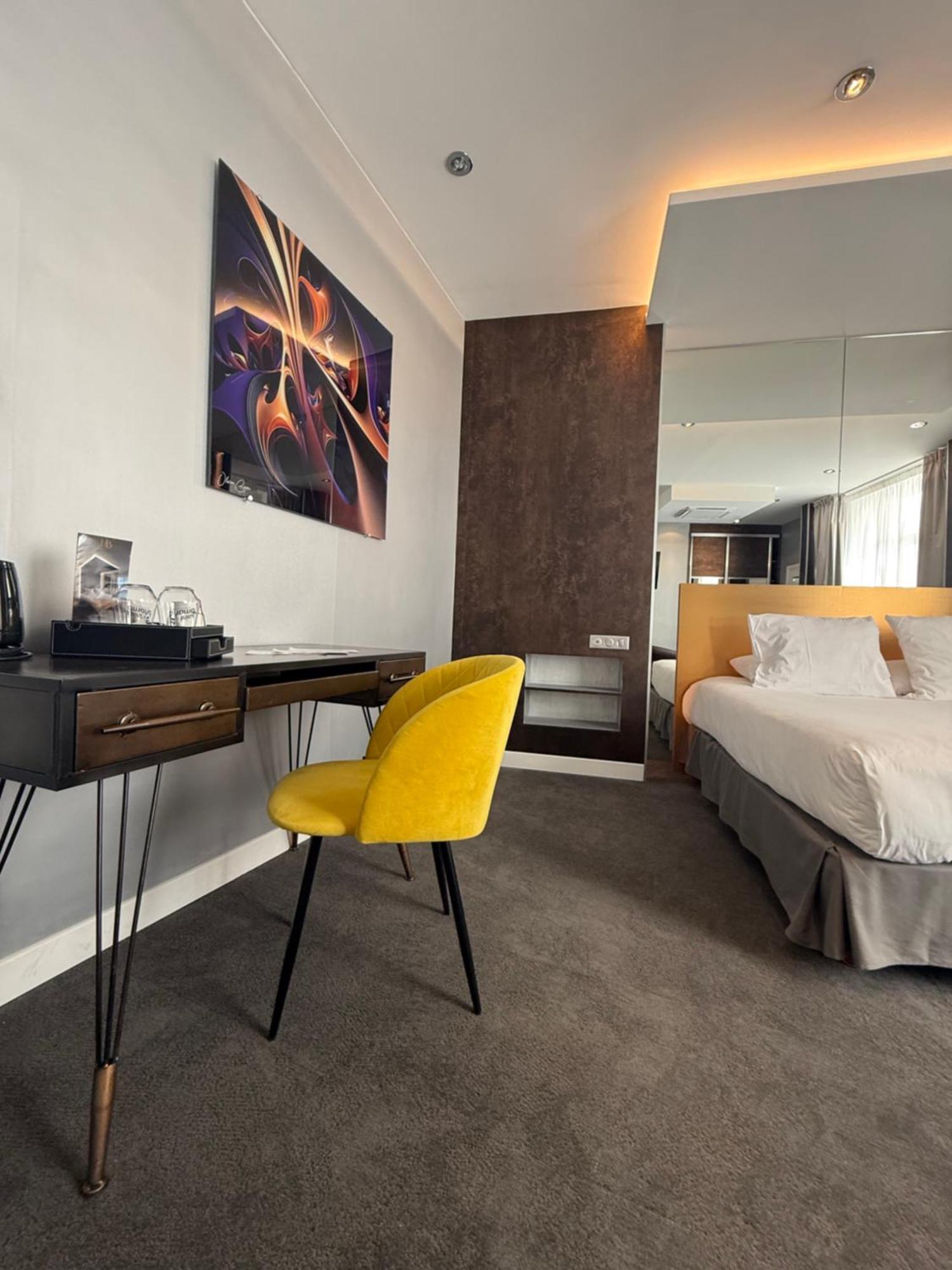 Logis Borel Hotel 4*