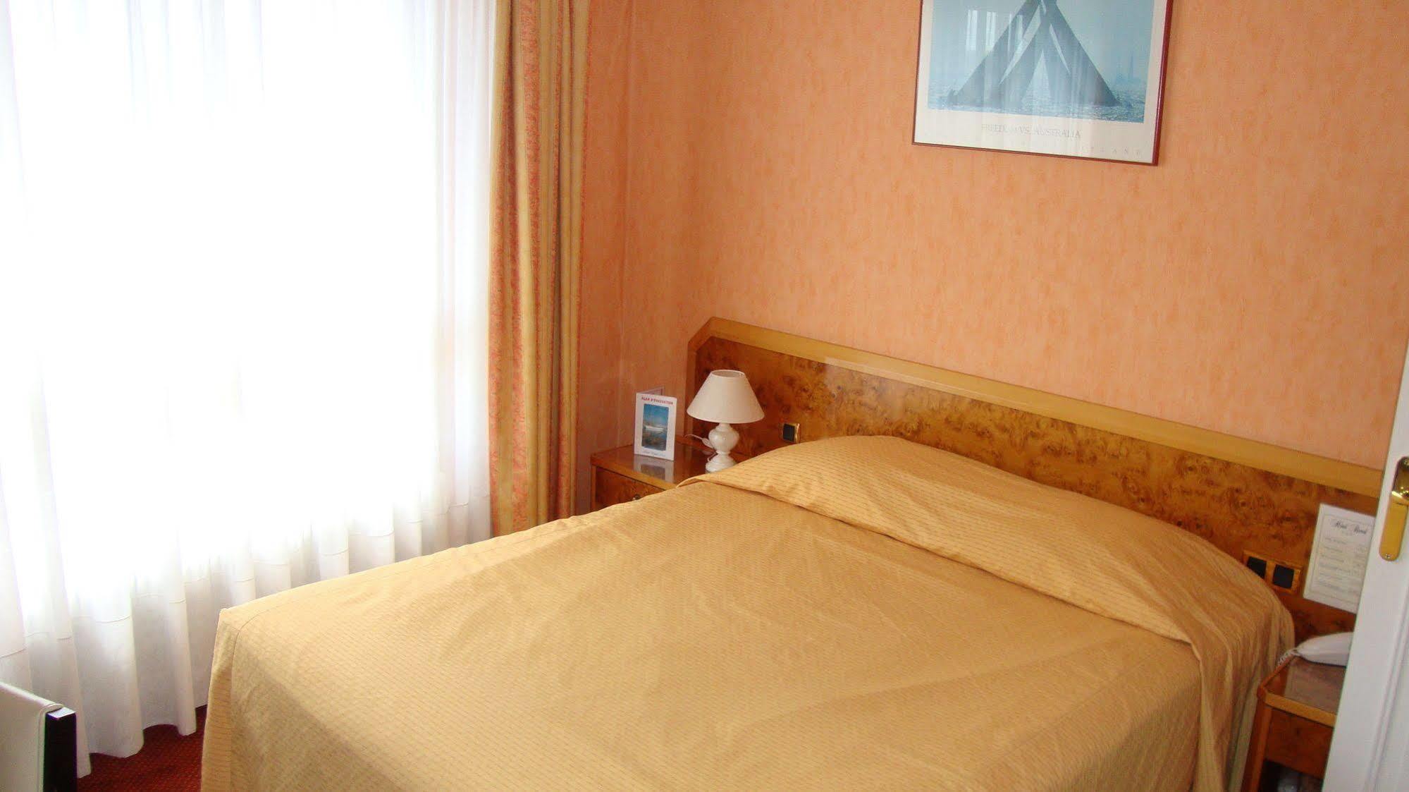 Hotel Logis Borel 4*